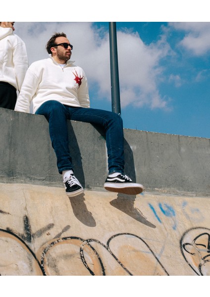 Kissing Strangers Sweatshirt fiyatları