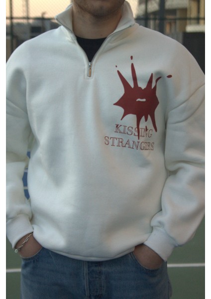 Kissing Strangers Sweatshirt modelleri
