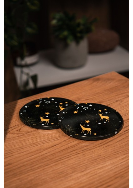 Yılbaşı Temalı Siyah Geyikli Tepsi ve 2 Adet Bardak Altlığı Seti | Hediye | Yılbaşı | Dekoratif fırsatları