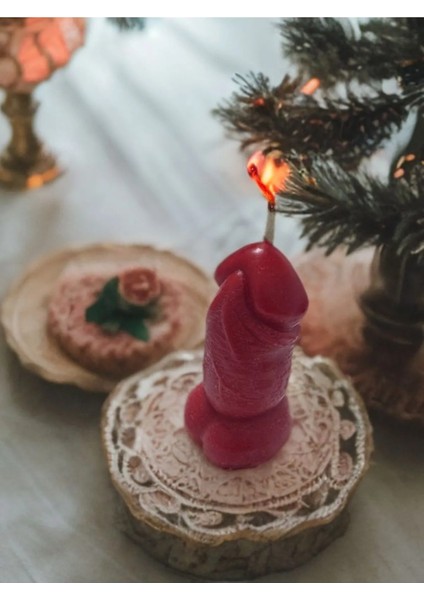 Aresmumatölyesi Mini Boy Esprili Pens Şeklinde Dekoratif Mum fiyatları
