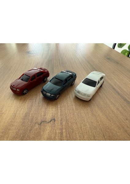 1/100 Ölçek 3'lü Maket Araba