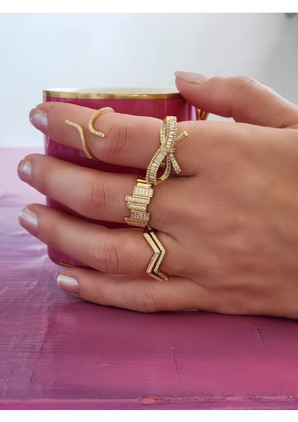 Fiyonk Kurdela Model Ayarlanabilir Gold Renk Çelik Yüzük