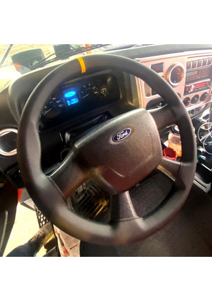 Dikişli Direksiyon Kılıfı Siyah Deri Sarı Yüzük Siyah Dikişli Ford Kamyon Tır Için