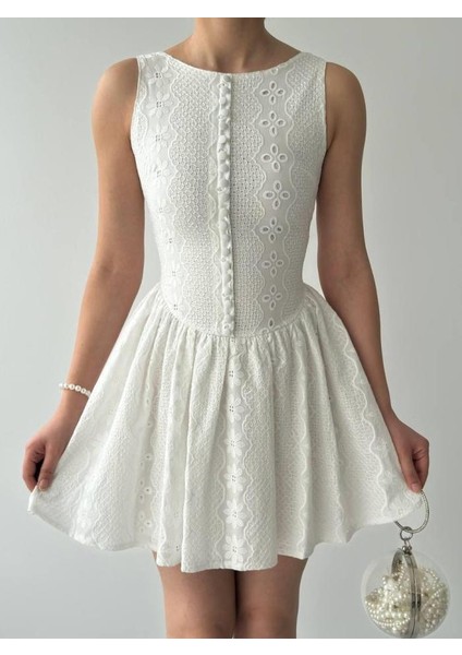 Yema Düğme Detaylı Elbise fiyatları