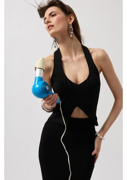 V Detay Dokulu Crop Bluz