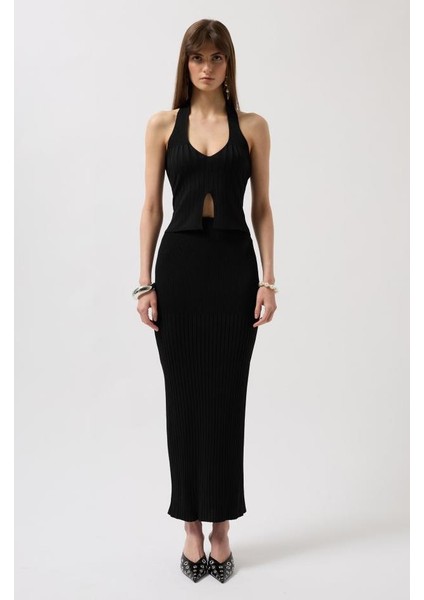 V Detay Dokulu Crop Bluz
