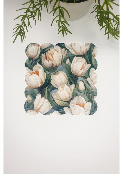 Beyaz Laleler Desenli Lazer Kesim Kumaş Kokteyl Peçetesi 1 Adet