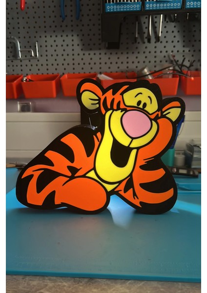 Winnie The Pooh Tiger Kaplan Dekoratif Aydınlatma LED Gece Lambası modelleri