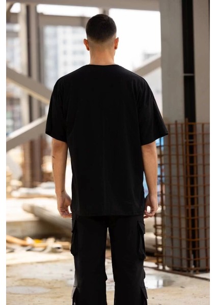 Bisiklet Yaka Baskılı Oversize T-Shirt - Siyah