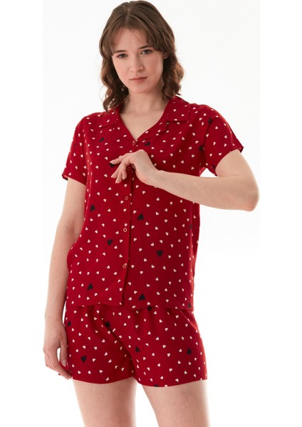 Kalp Desenli Gömlek Yaka Şortlu Pijama Takımı