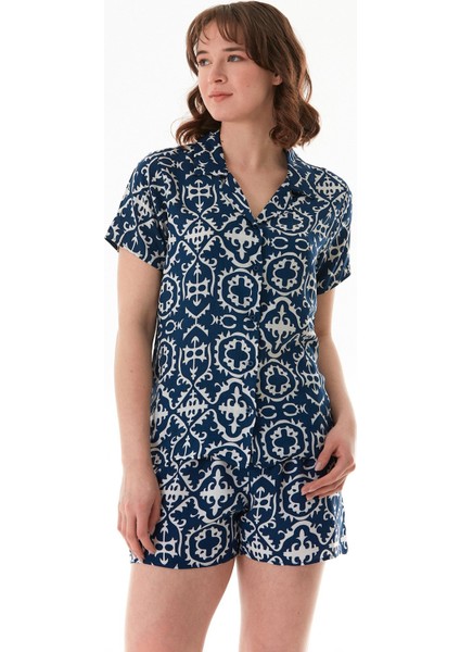 Etnik Desenli Gömlek Yaka Şortlu Pijama Takımı