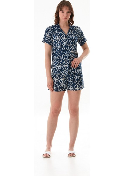 Etnik Desenli Gömlek Yaka Şortlu Pijama Takımı