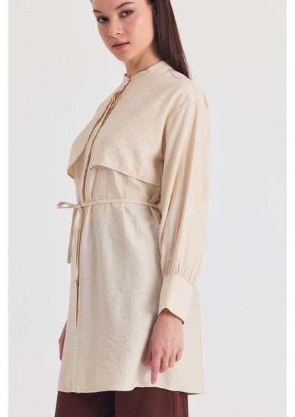 Bej Parça Detaylı Ip Bağcıklı Gömlek 4553A fırsatları