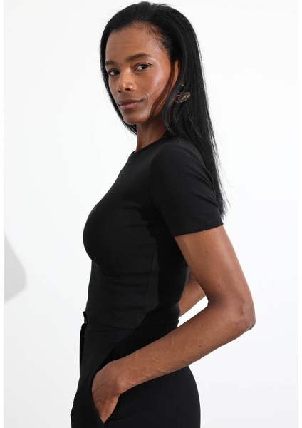 Siyah Bisiklet Yaka Likralı Tişört 3626 fırsatları