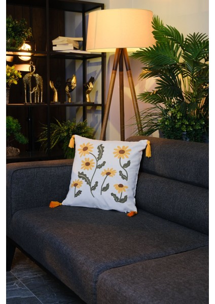 Püsküllü Bej Punch Panç Nakışlı Kırlent Kılıfı 43 x 43 cm indirimleri