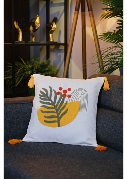 Püsküllü Bej Punch Panç Nakışlı Kırlent Kılıfı 43 x 43 cm