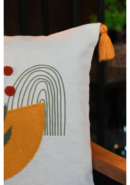 Püsküllü Bej Punch Panç Nakışlı Kırlent Kılıfı 43 x 43 cm fiyatları