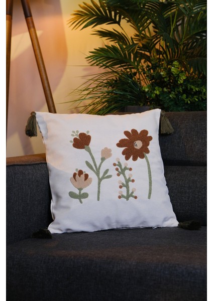 Püsküllü Punch Panç Nakışlı Kırlent Kılıfı Çiçek Bahçesi 43 x 43 cm modelleri