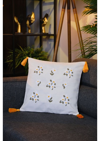 Püsküllü Punch Panç Nakışlı Kırlent Kılıfı Çiçek Bahçesi 43 x 43 cm fırsatları
