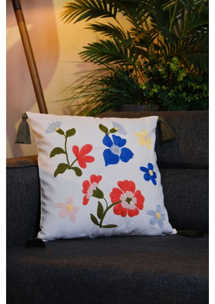 Püsküllü Punch Panç Nakışlı Kırlent Kılıfı Lacivert 43 x 43 cm fırsatları