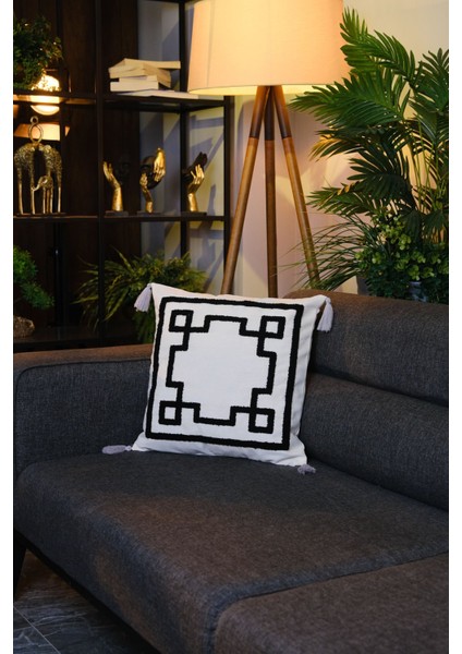 Püsküllü Punch Panç Nakışlı Kırlent Kılıfı Lacivert 43 x 43 cm modelleri