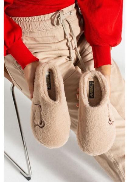 Kadın Ev Terliği Peluş Terlik Çeyiz ve Bohça Terliği Ses Yapmaz Kalın Taban fiyatları