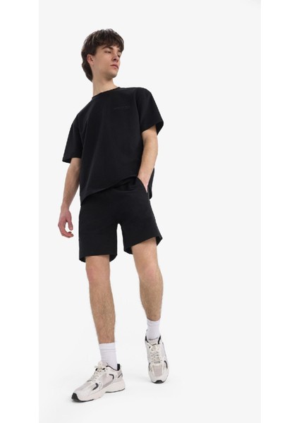 Slim Fit Dar Kesim Dar Paça Basic Düz Şort B8674AX25SP