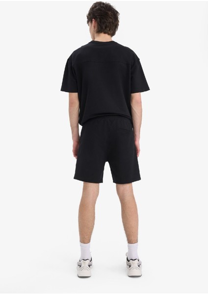 Slim Fit Dar Kesim Dar Paça Basic Düz Şort B8674AX25SP