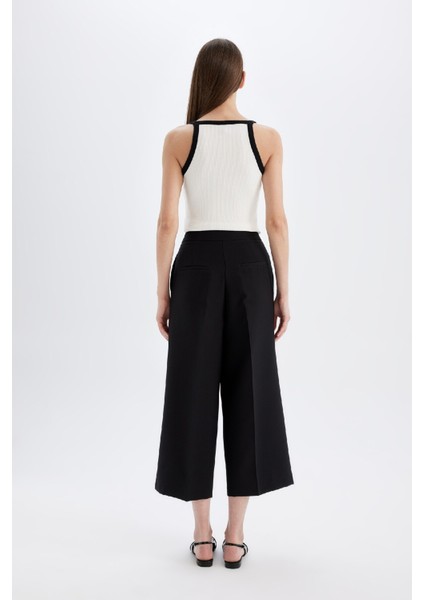 Klasik Chino Kumaş Pantolon Culotte Siyah Basic Düz Normal Bel Cepli Geniş Paça C2052AX24AU
