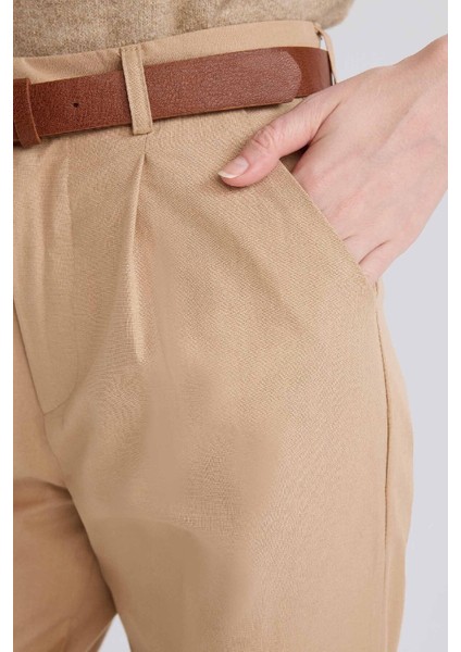 Carrot Fit Gabardin Kumaş Pantolon Kemerli Yüksek Bel Kısa Paça D2732AX24SM