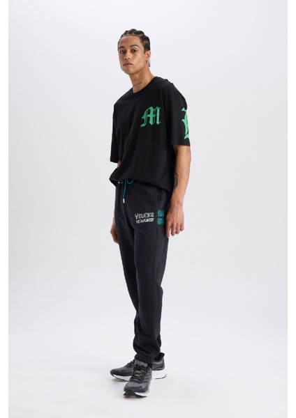 Fit NBA Milwaukee Bucks Kalın Sporcu Jogger Eşofman Altı Standart Fit Cepli Beli Bağcıklı Lastikli Paça D6692AX25SP