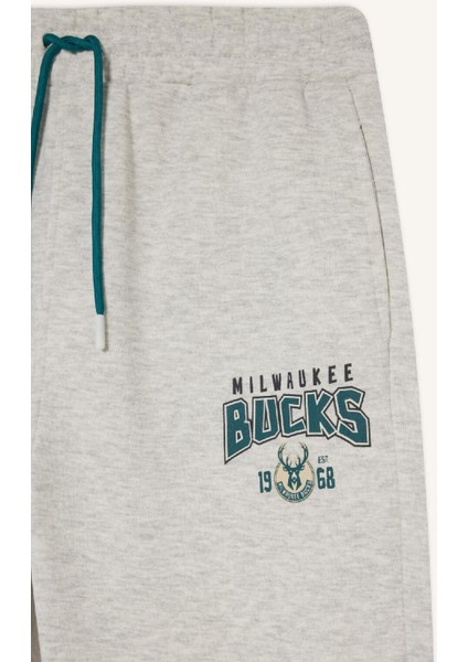 Fit NBA Milwaukee Bucks Sporcu Kalın Jogger Eşofman Altı Standart Fit Beli Bağcıklı Cepli D6701AX25SP