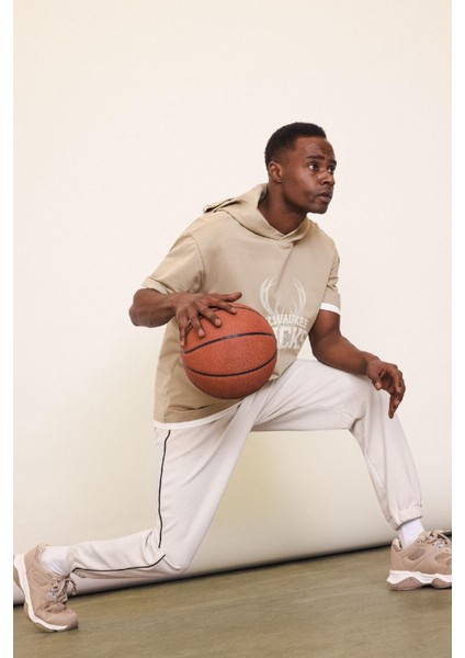 NBA Milwaukee Bucks Sporcu Jogger Eşofman Altı Standart Fit Cepli Esnek Bantlı Paça Skuba Dalgıç Kumaş D6725AX25SP
