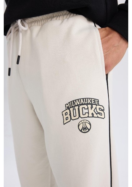 NBA Milwaukee Bucks Sporcu Jogger Eşofman Altı Standart Fit Cepli Esnek Bantlı Paça Skuba Dalgıç Kumaş D6725AX25SP