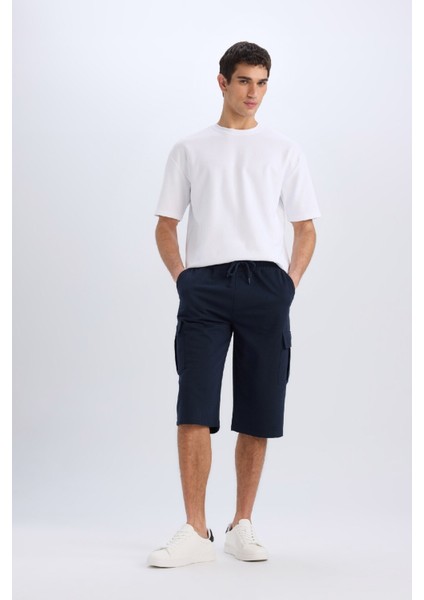 Slim Fit Dar Kesim Kargo Cepli Basic Düz Kapri Şort T4693AZ25SM