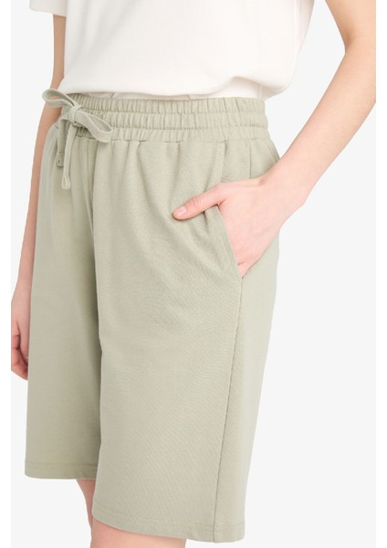 Regular Fit Normal Bel Düz Paça Bermuda Şort N7439AZ25HS
