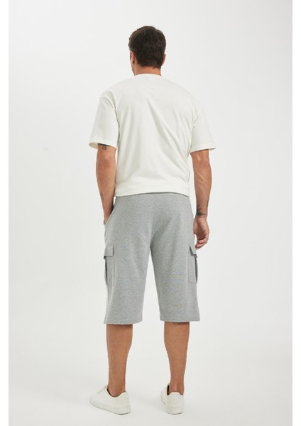 Slim Fit Dar Kesim Kargo Cepli Basic Düz Kapri Şort T4693AZ24SM
