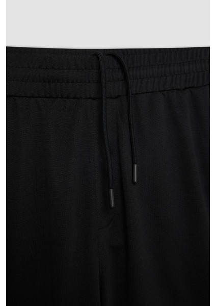 Fit Slim Fit Dar Kesim Sporcu Standart Paça Şort V3030AZ24AU