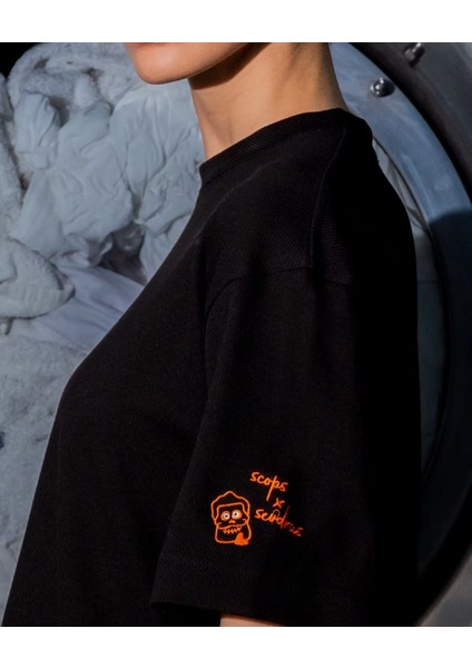 x Sevdrus Unisex Siyah T-Shirt fırsatları