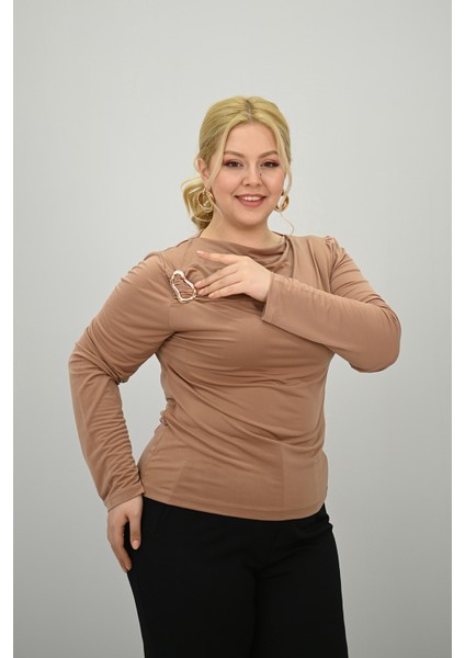 Kadın Büyük Beden Aksesuar Detaylı Drapeli Bluz 1924-25