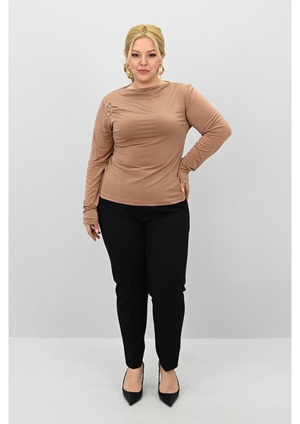 Kadın Büyük Beden Aksesuar Detaylı Drapeli Bluz 1924-25 fırsatları