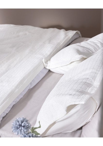 Feolette Çift Kişilik Yatak Örtüsü - Beyaz indirimleri