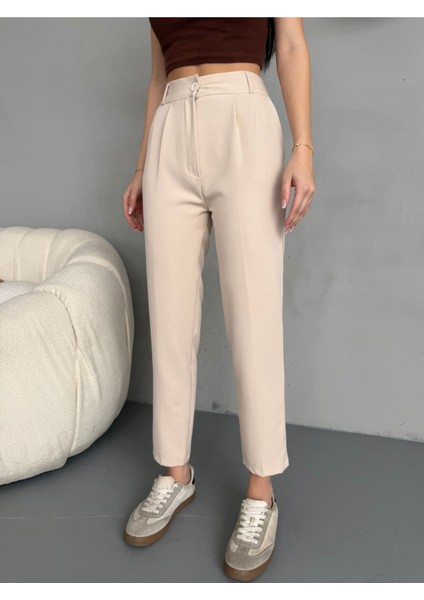 Kadın Yüksek Bel Lastikli Havuç Kesim Pensli Kumaş Pantolon