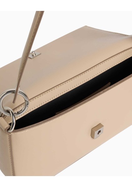 Sculpted Flap Shoulder Bag Omuz Çantası