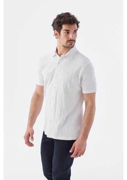 Ekru Slim Fit Gömlek Yaka T-Shirt