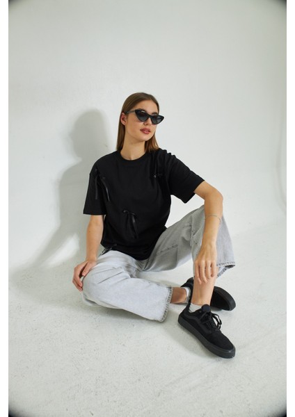 Kurdele Tasarımlı Oversize %100 Pamuk Kadın Tişört indirimleri