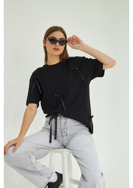 Kurdele Tasarımlı Oversize %100 Pamuk Kadın Tişört