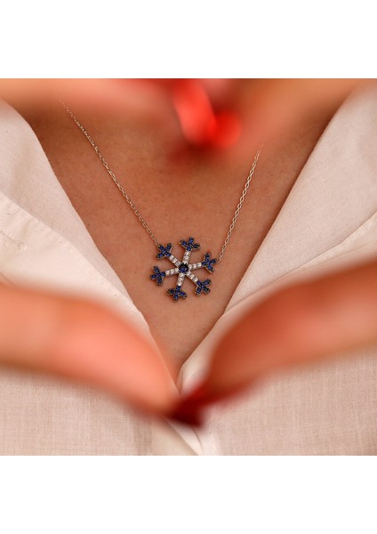 Lacivert Beyaz Taşlı Kartanesi Gümüş Kolye
