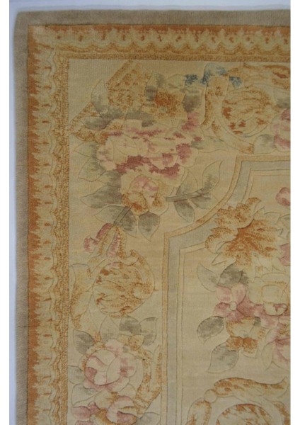 Yünden El Dokuma Fransız Aubusson Halısı (169 x 240 cm , 4.06 M²)