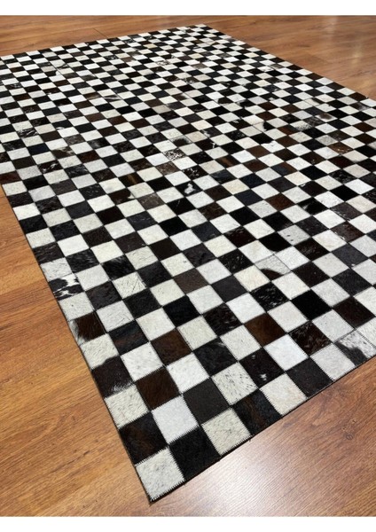 Patchwork Dama Desenli Siyah Beyaz Renk Deri Halı (120 x 180 cm , 2.16 M²)